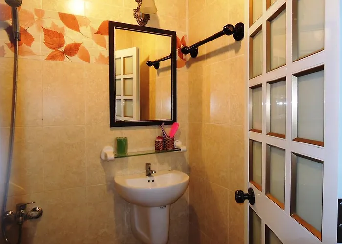 Tay Ho Khách sạn